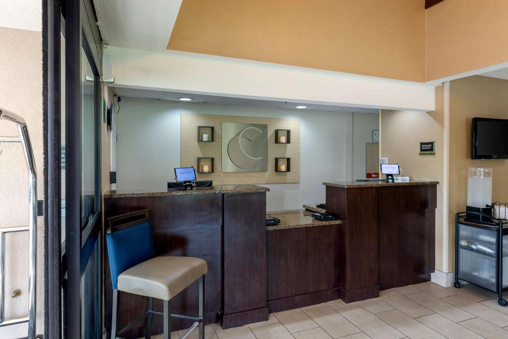 Comfort Inn University Durham - Chapel Hill Екстериор снимка