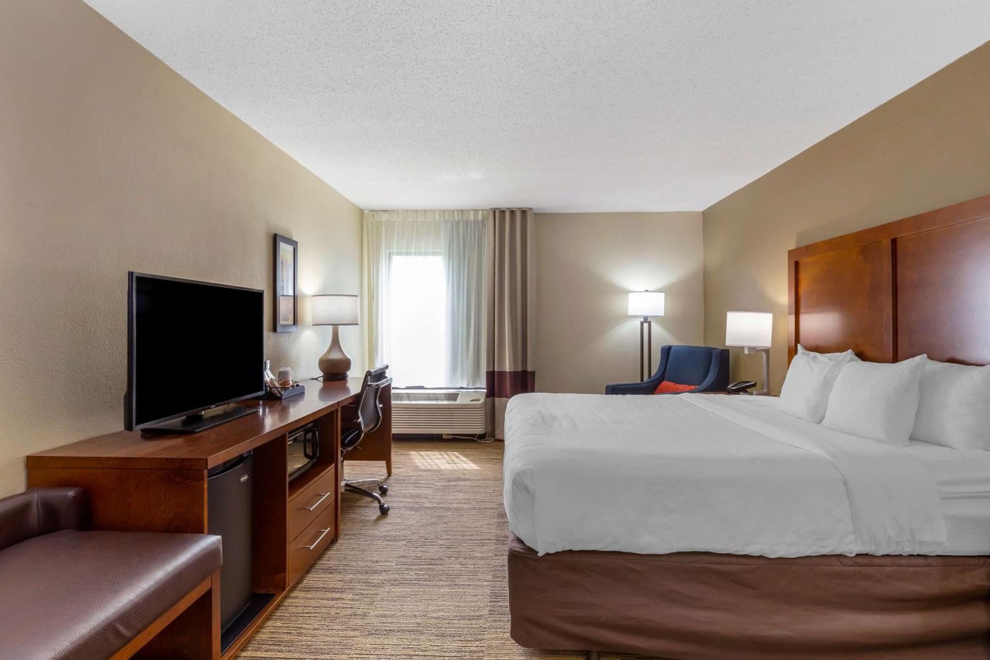 Comfort Inn University Durham - Chapel Hill Екстериор снимка