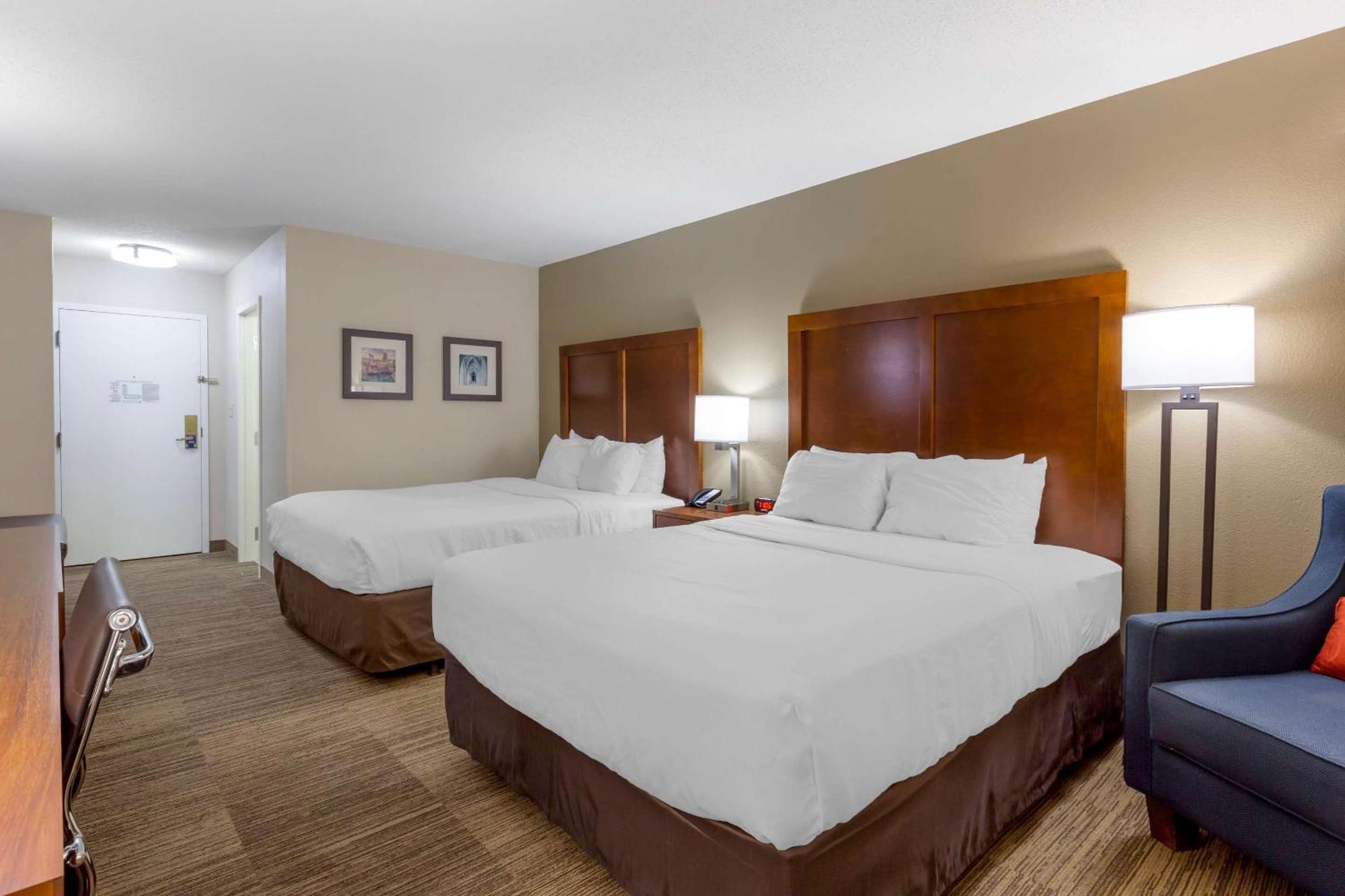 Comfort Inn University Durham - Chapel Hill Екстериор снимка