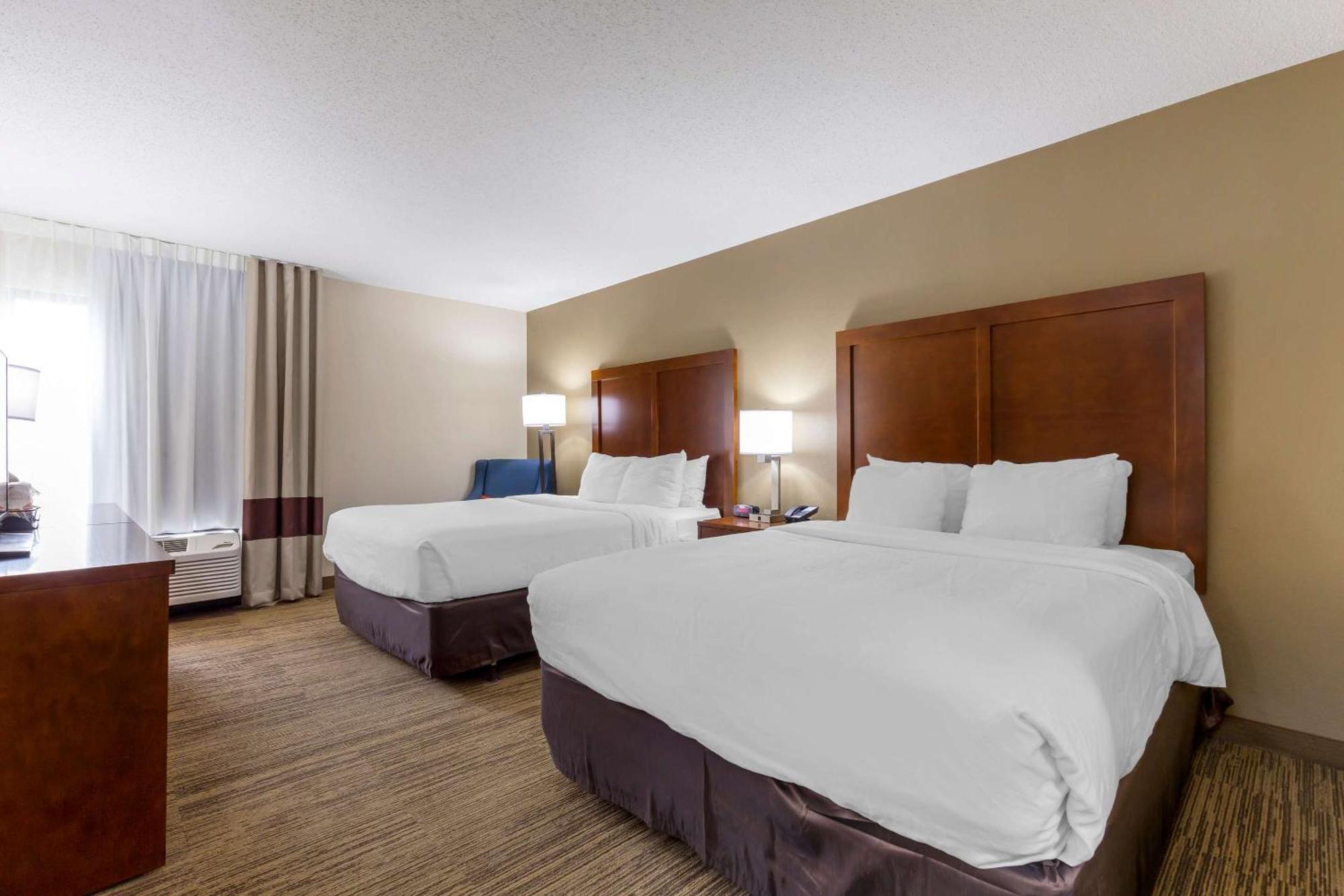 Comfort Inn University Durham - Chapel Hill Екстериор снимка